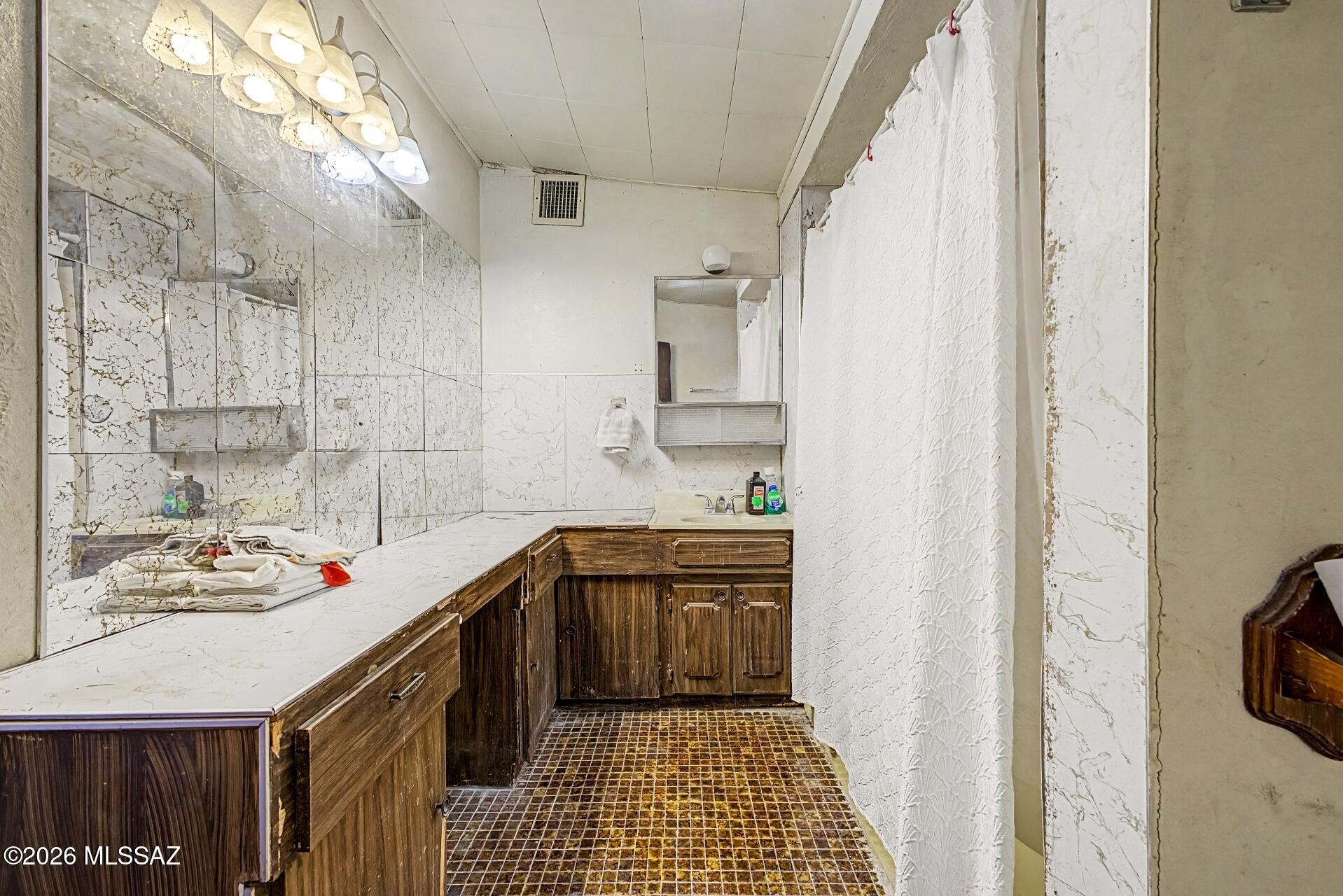 New Tucson Unit NO. 1 (1-127) - Residential