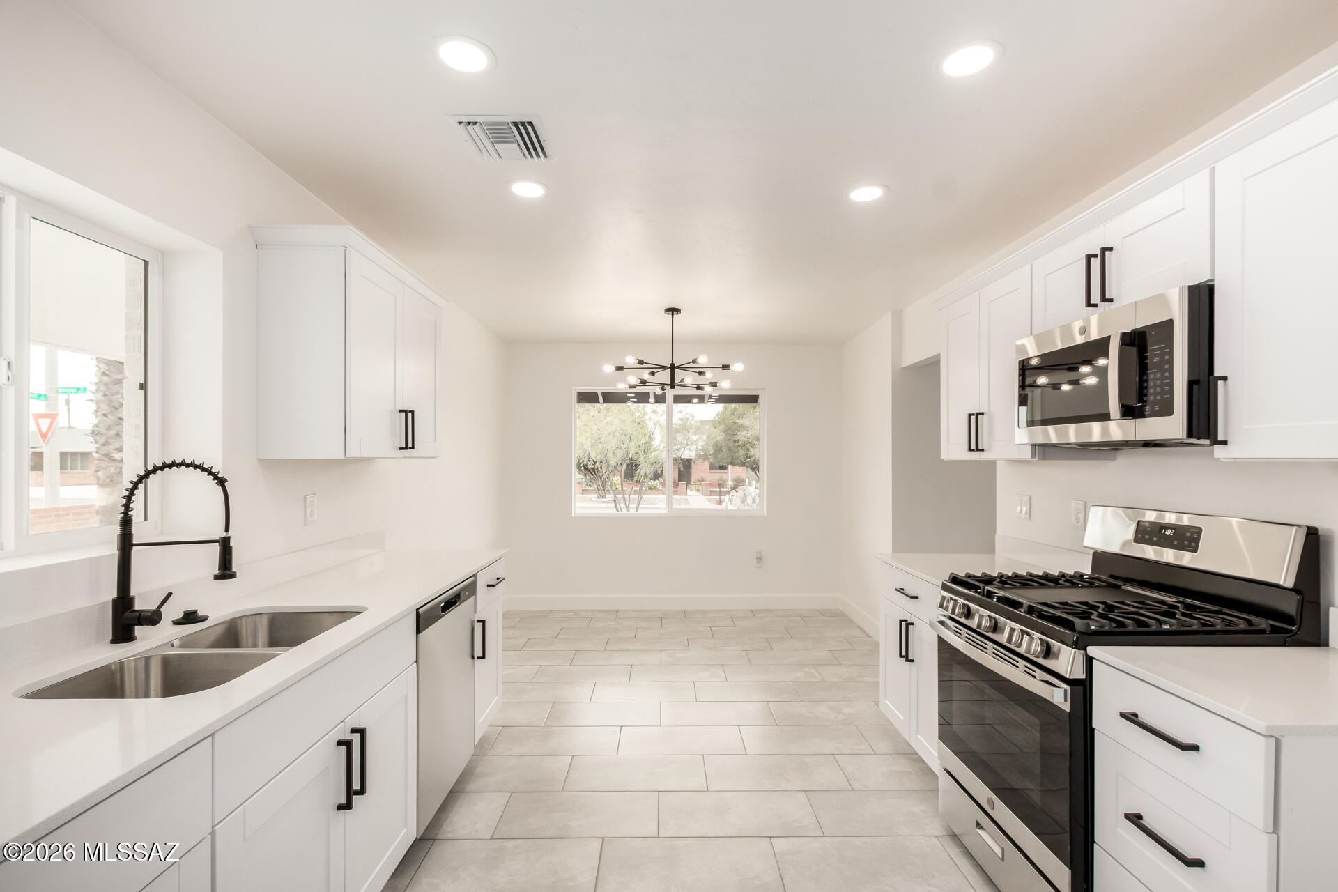 Manana Vista - Residential