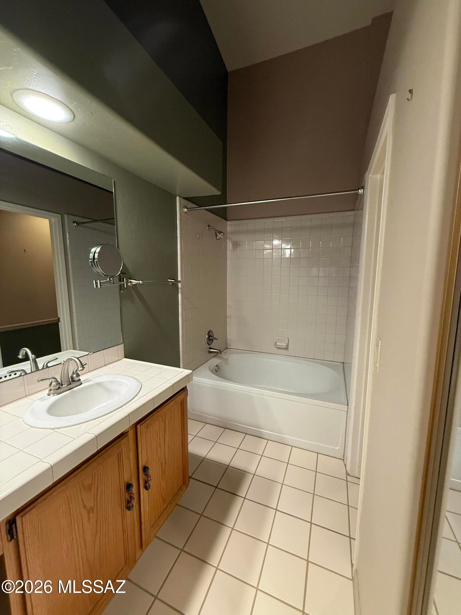 Tucson National Townhomes West II (1-81) - Residential