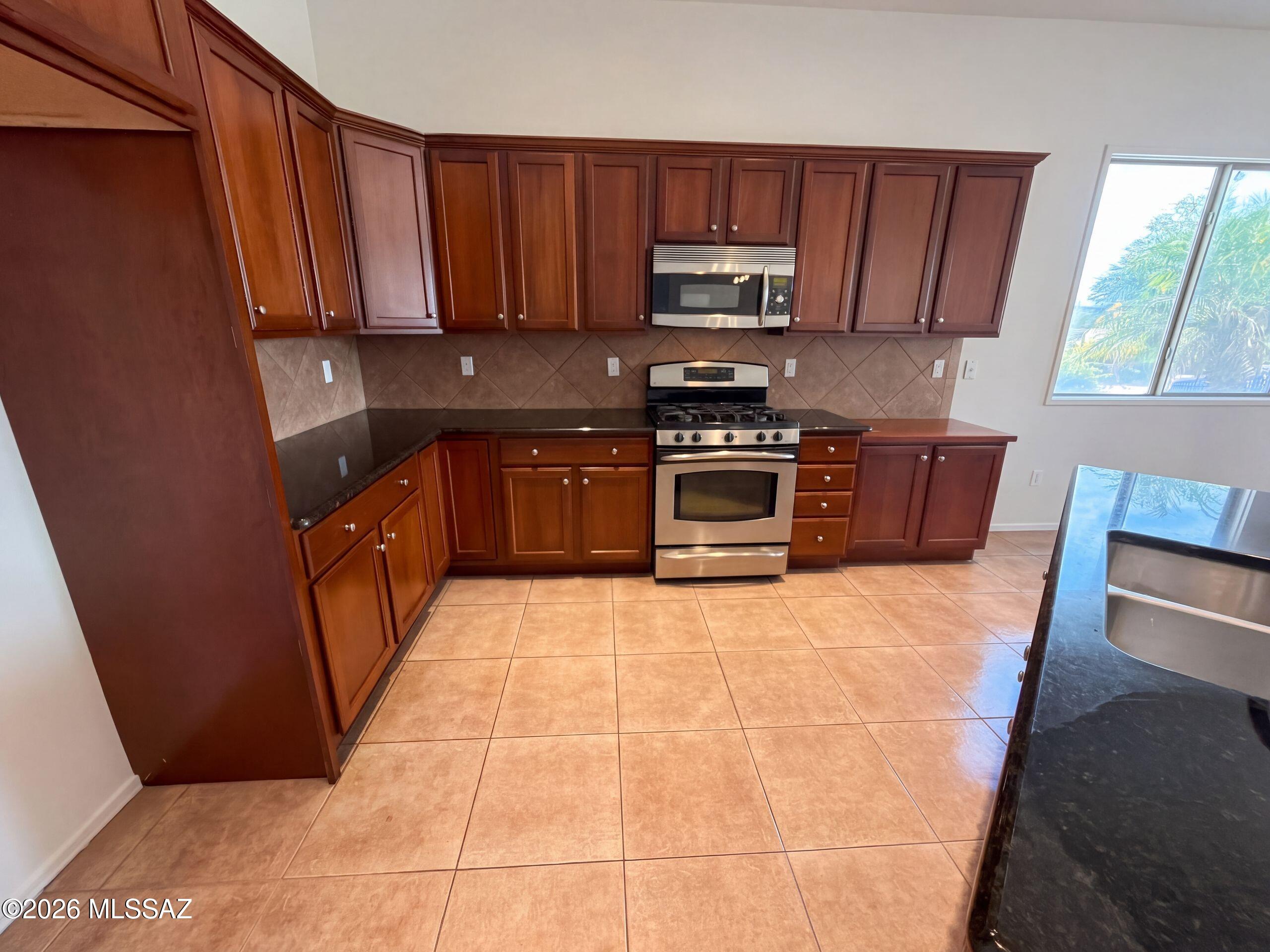 Amber Crest (1-123) - Residential