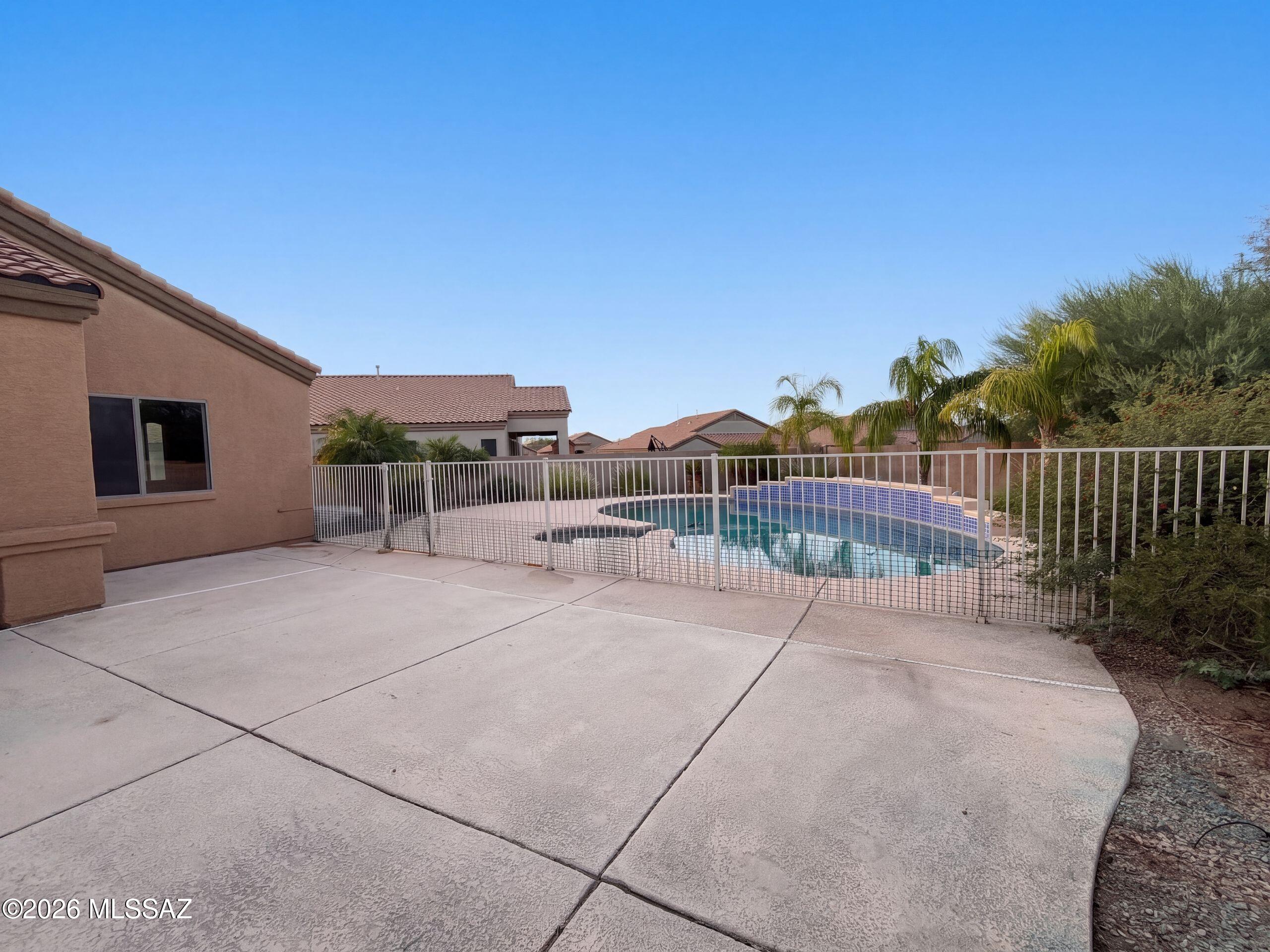 Amber Crest (1-123) - Residential