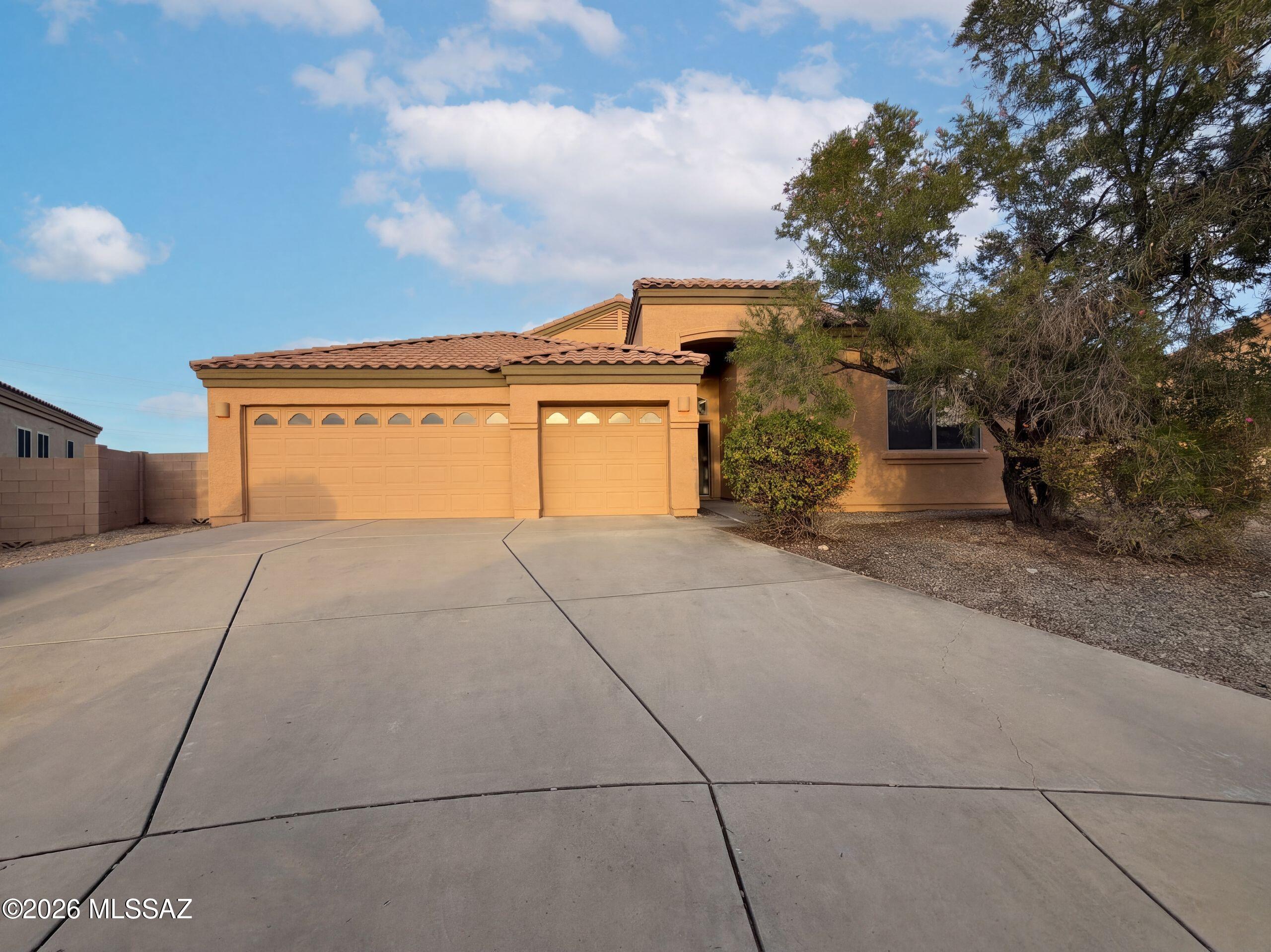 Amber Crest (1-123) - Residential