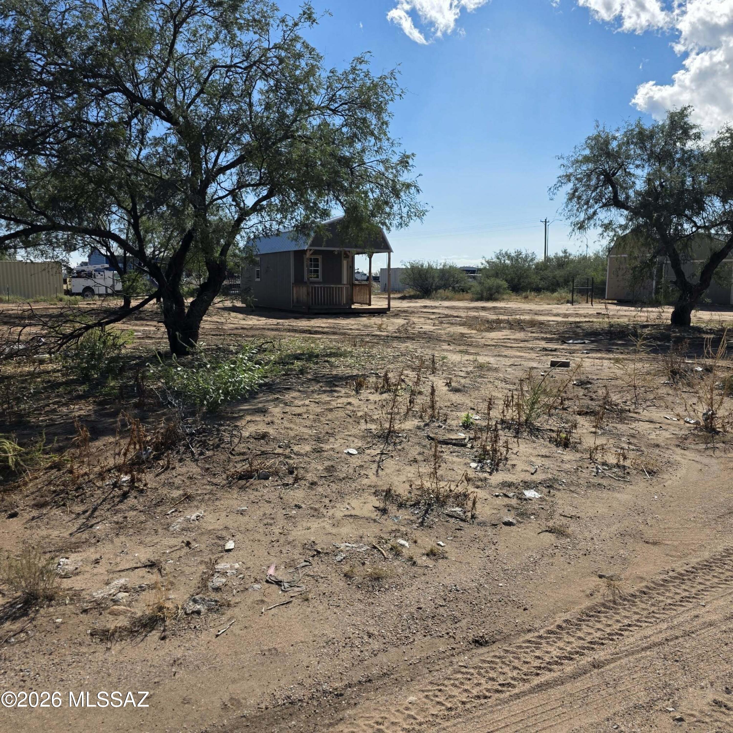 Mescal Lakes - Land