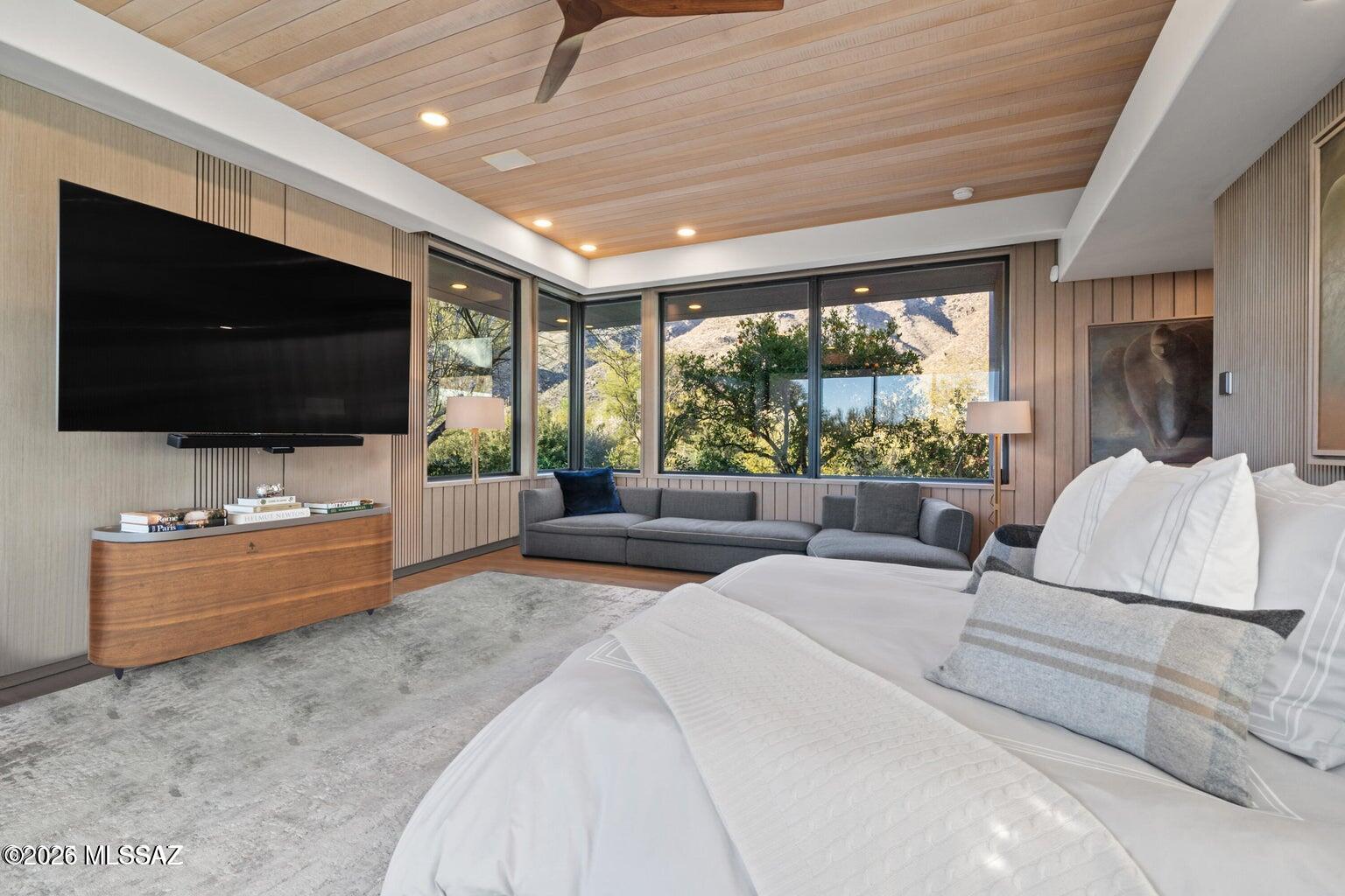 Finisterra (1-210) - Residential