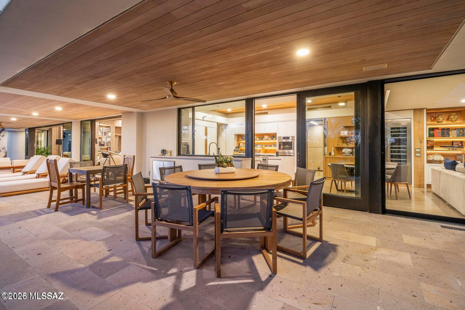 Finisterra (1-210) - Residential