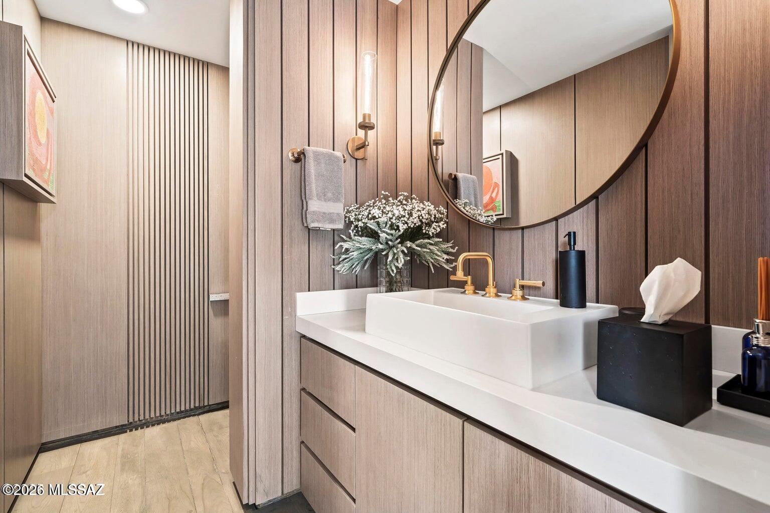 Finisterra (1-210) - Residential