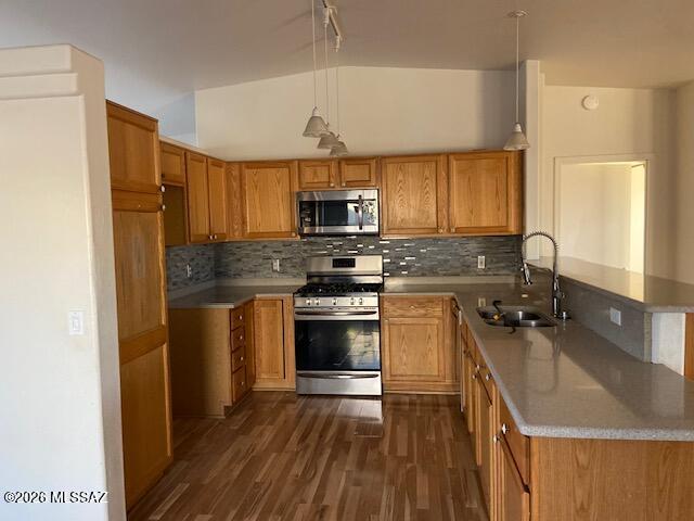 Fairway Groves (215-287) - Residential
