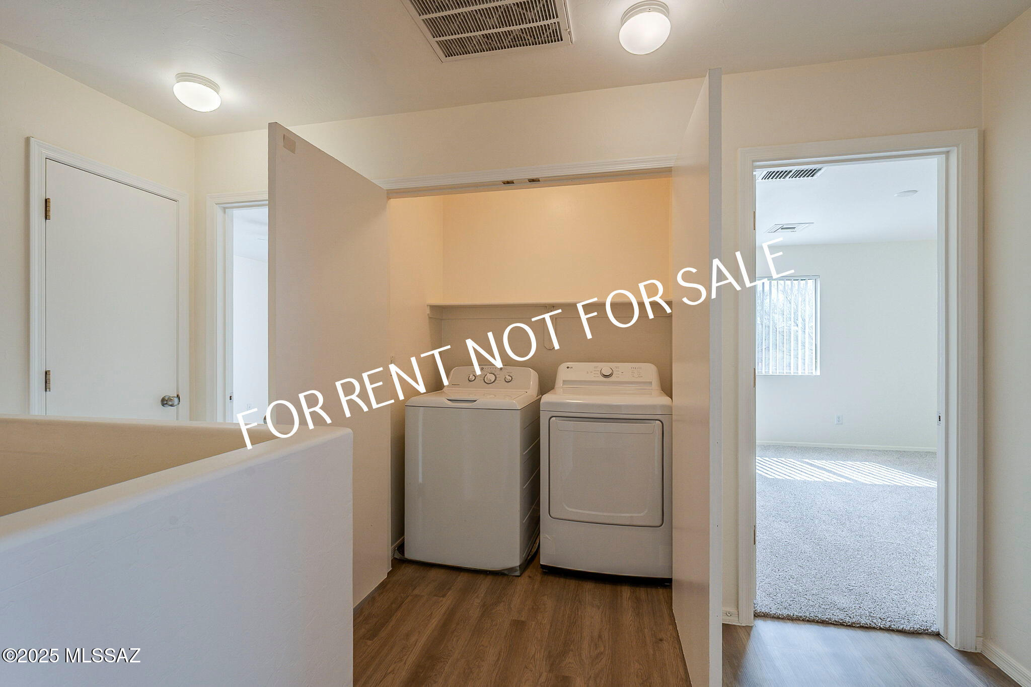 Valencia Reserve (1-326) - Residential Lease