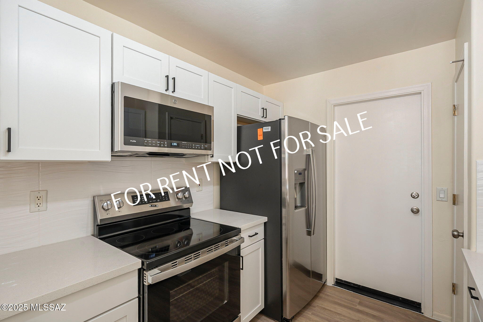 Valencia Reserve (1-326) - Residential Lease