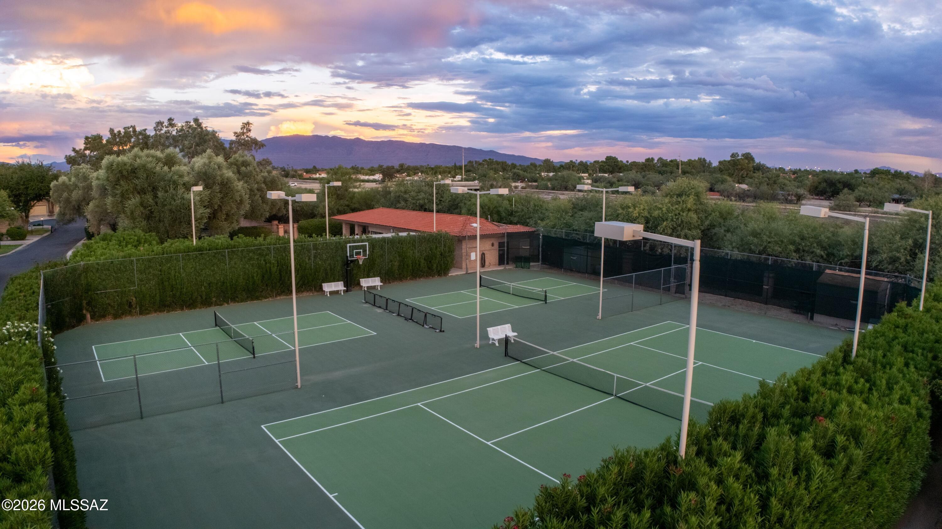 Riverbend - Sabino Canyon Road  (1-97) - Residential