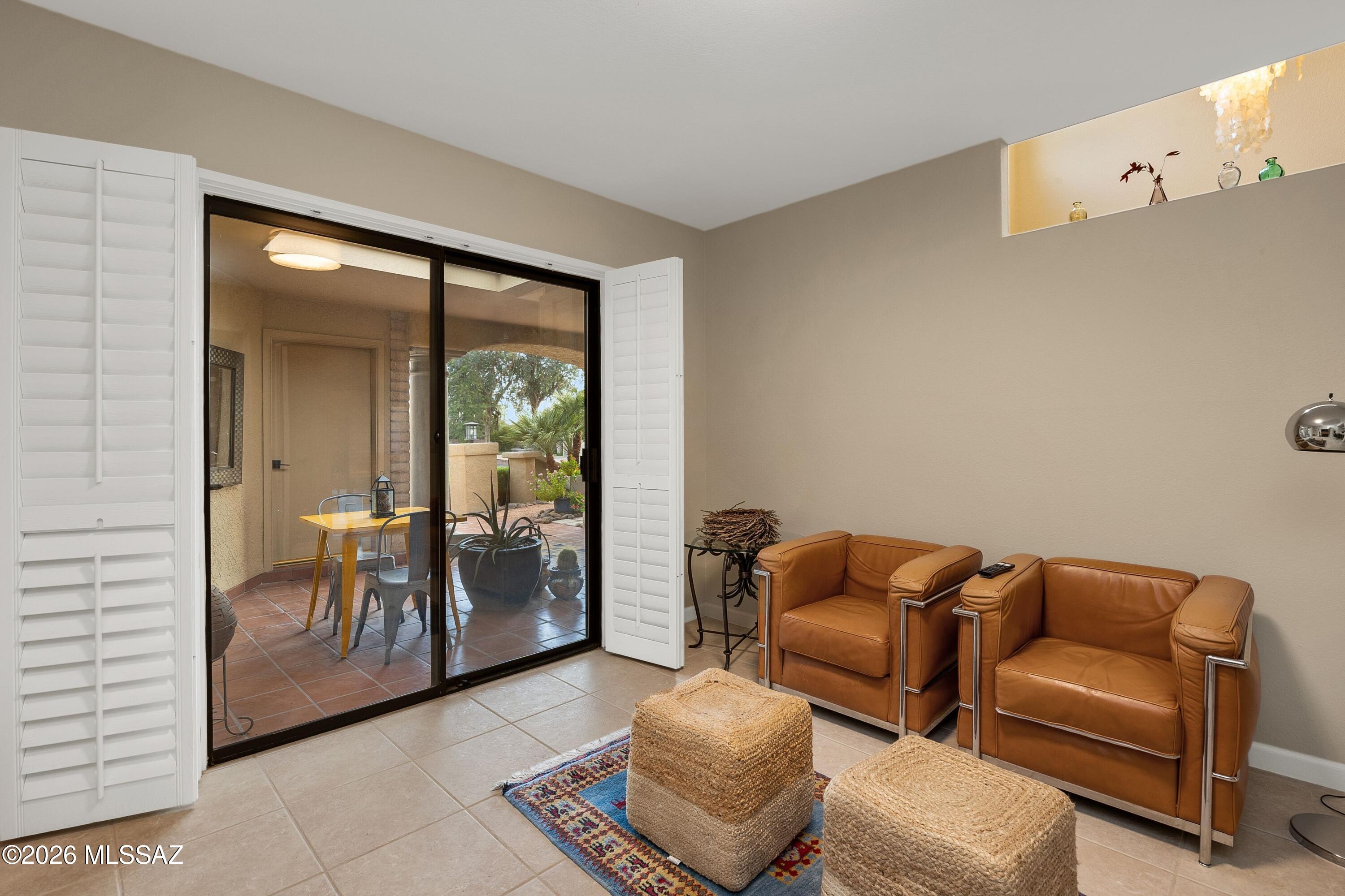 Riverbend - Sabino Canyon Road  (1-97) - Residential