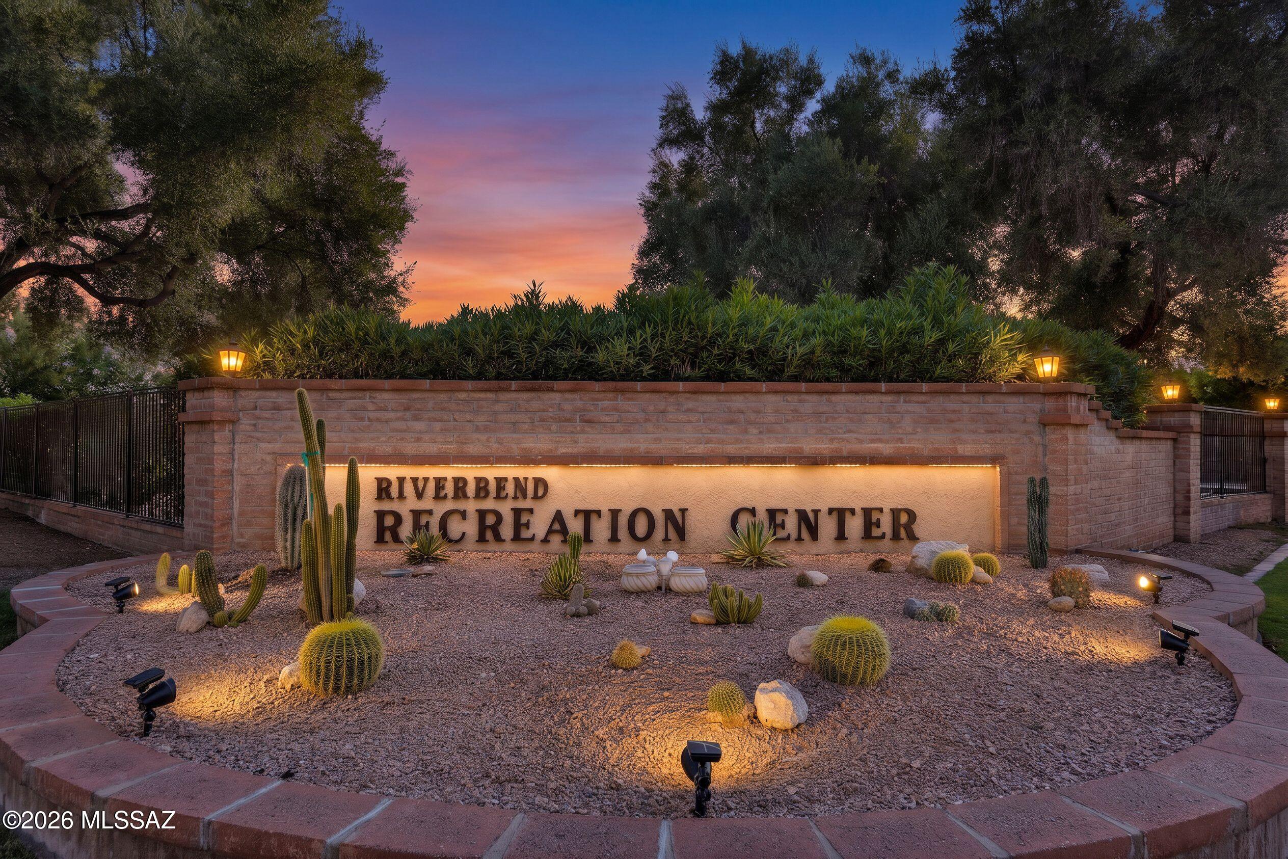 Riverbend - Sabino Canyon Road  (1-97) - Residential