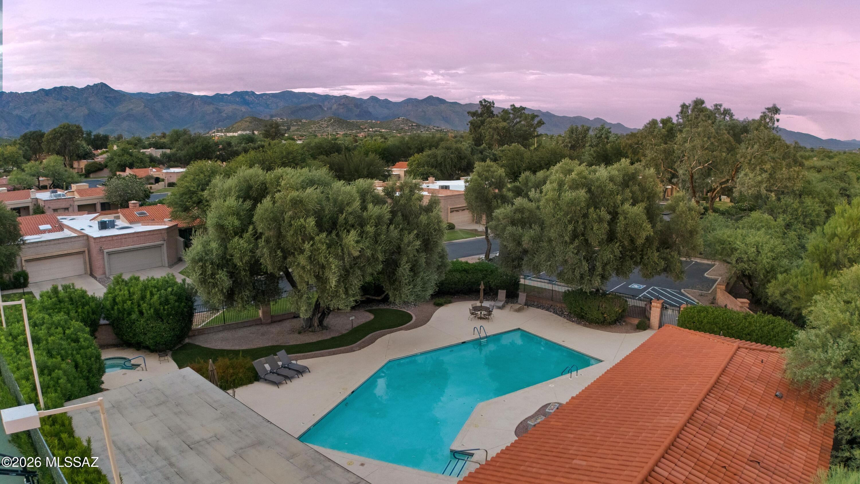 Riverbend - Sabino Canyon Road  (1-97) - Residential