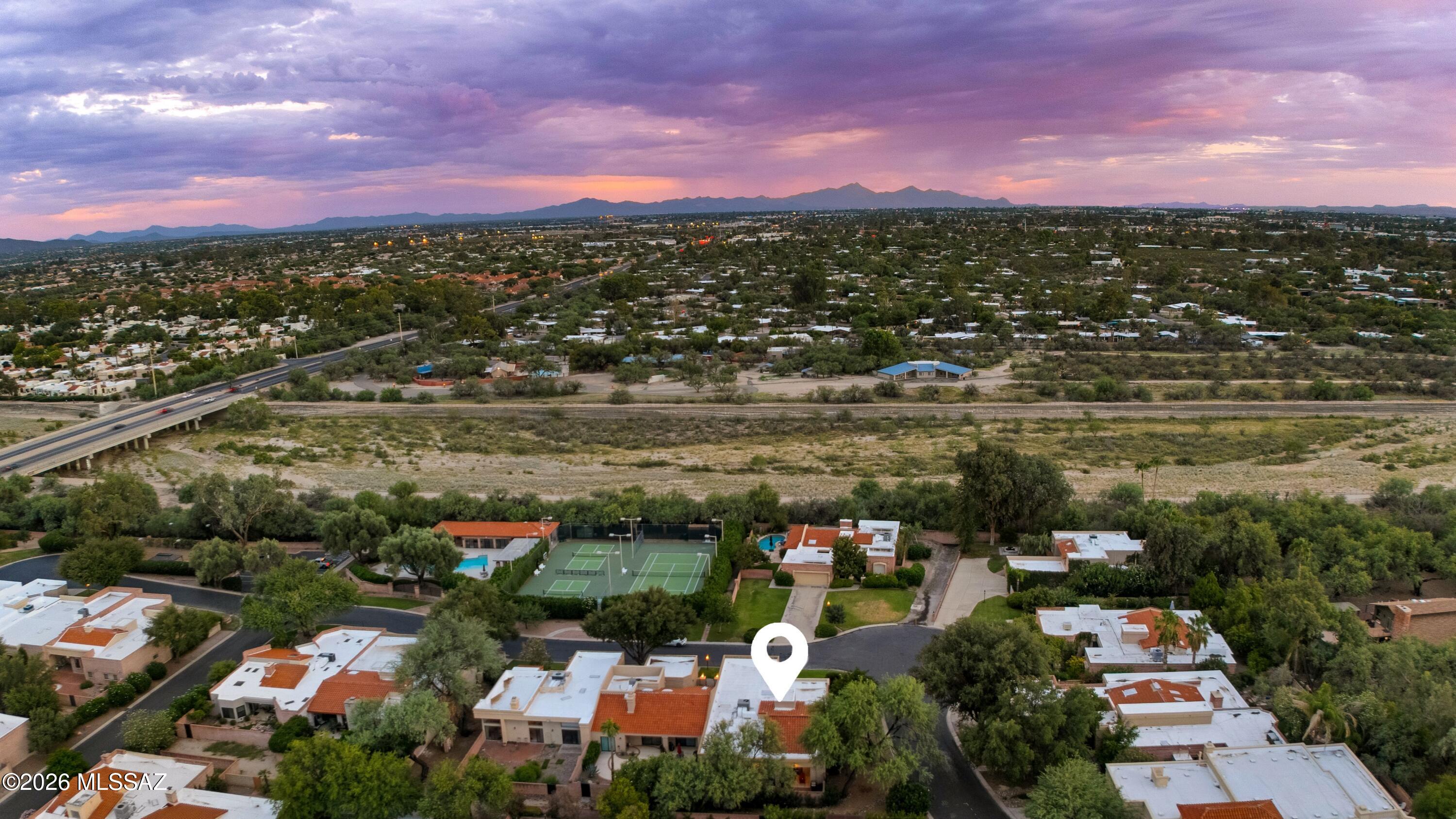Riverbend - Sabino Canyon Road  (1-97) - Residential
