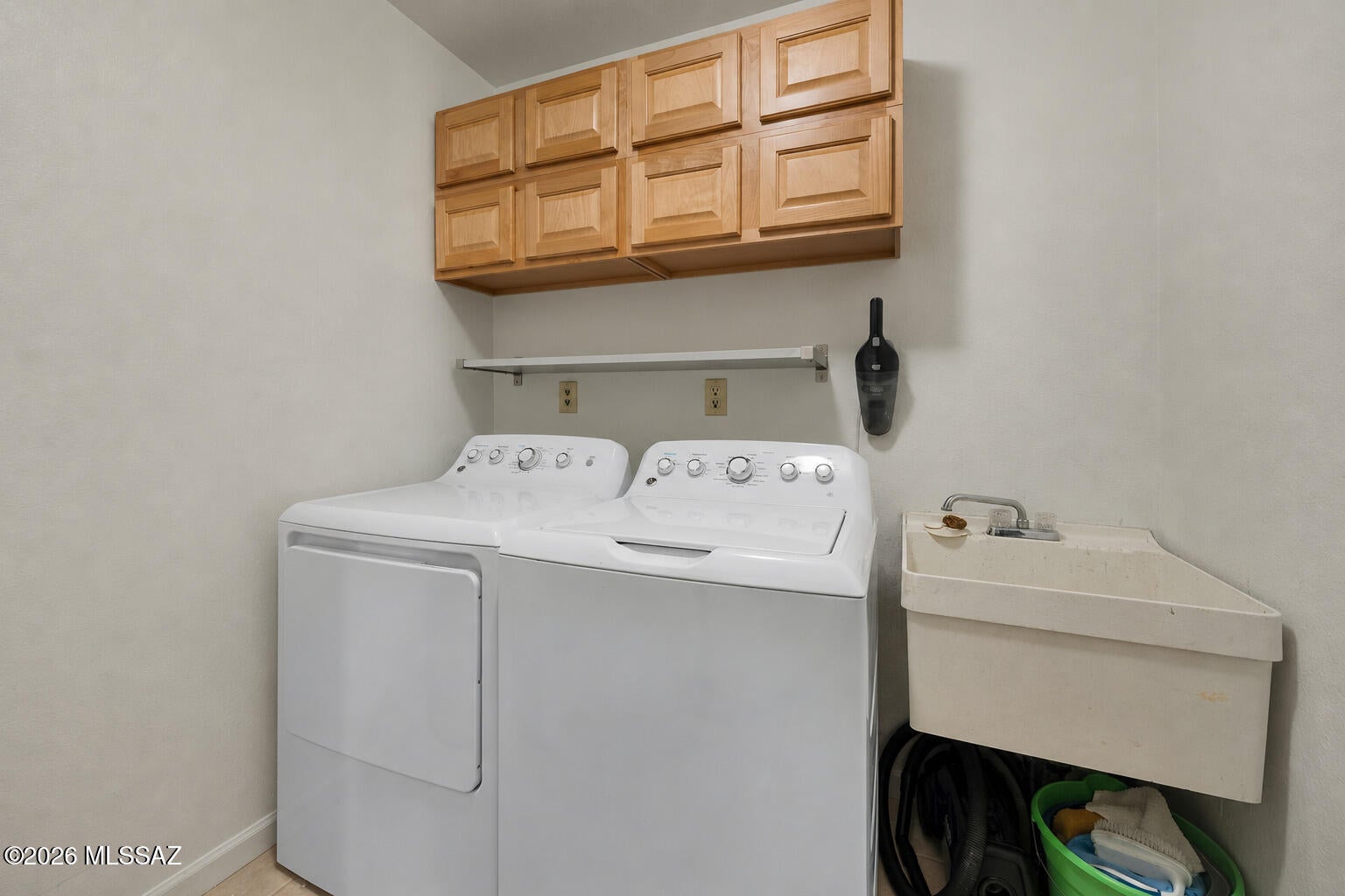 Riverbend - Sabino Canyon Road  (1-97) - Residential