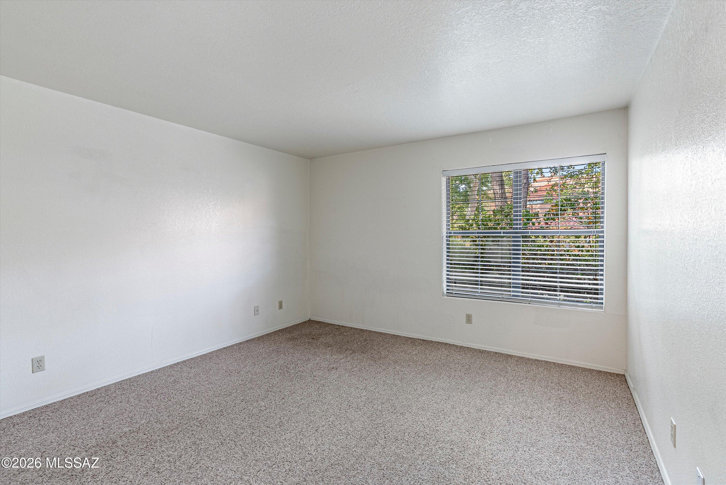 Ventana De Sabino North (1-127) - Residential