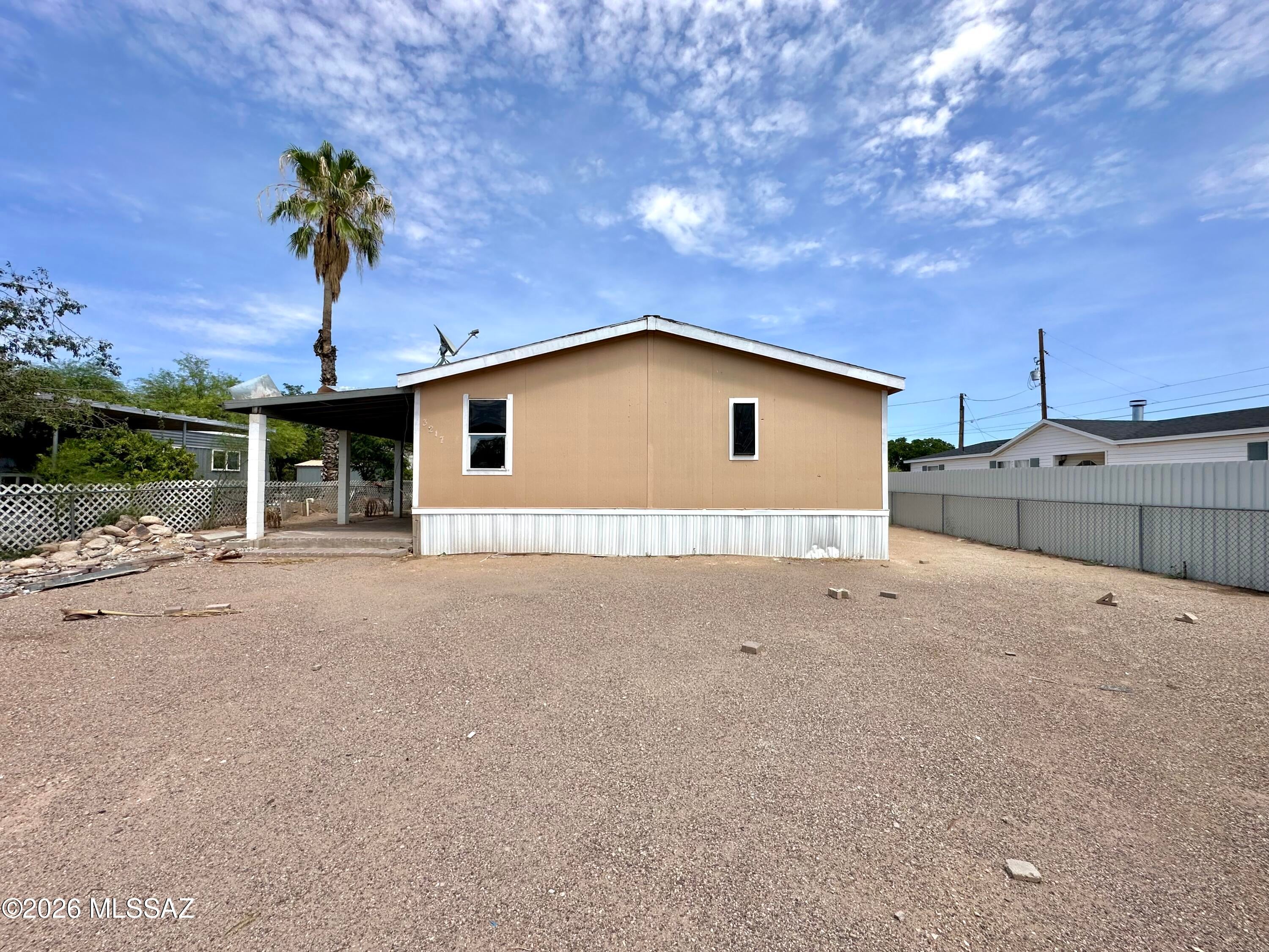 Los Ranchitos - Residential