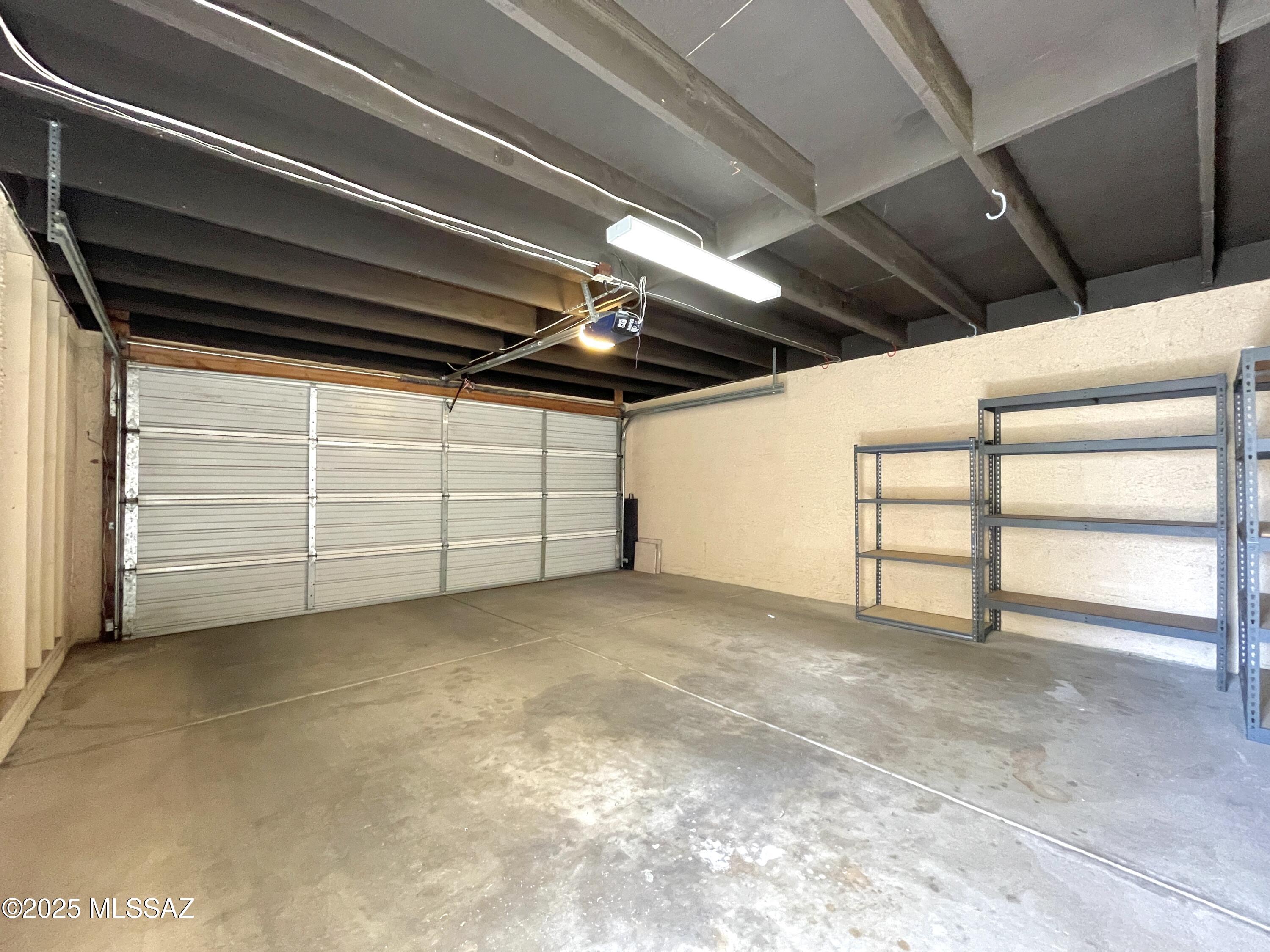 Viewpoint III (1-93) - Residential Lease