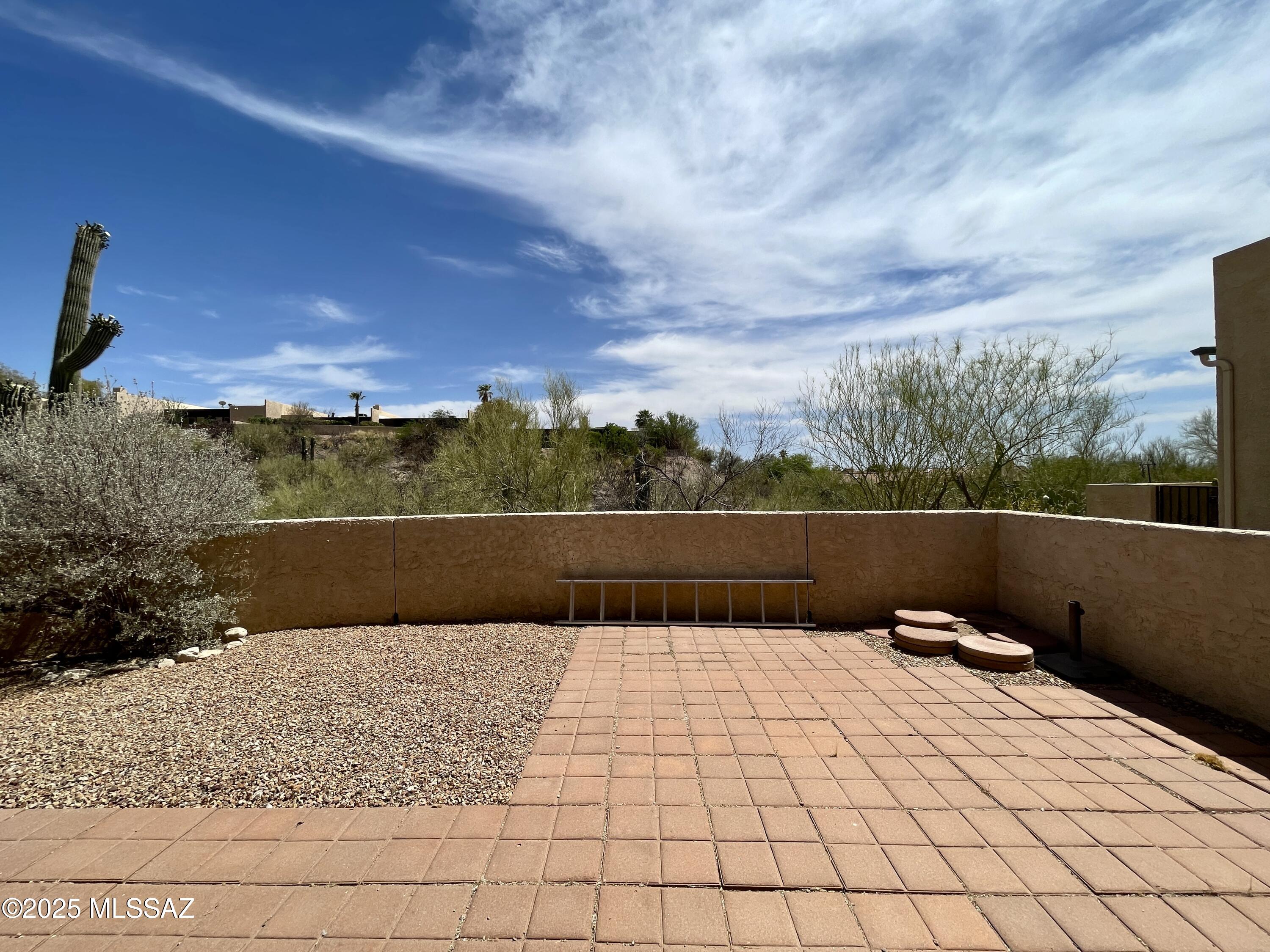 Viewpoint III (1-93) - Residential Lease