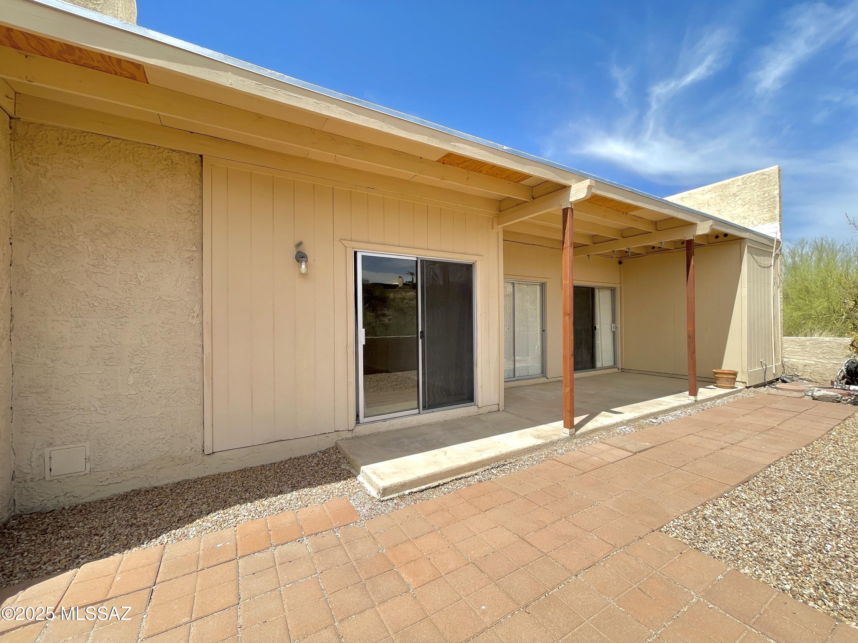 Viewpoint III (1-93) - Residential Lease