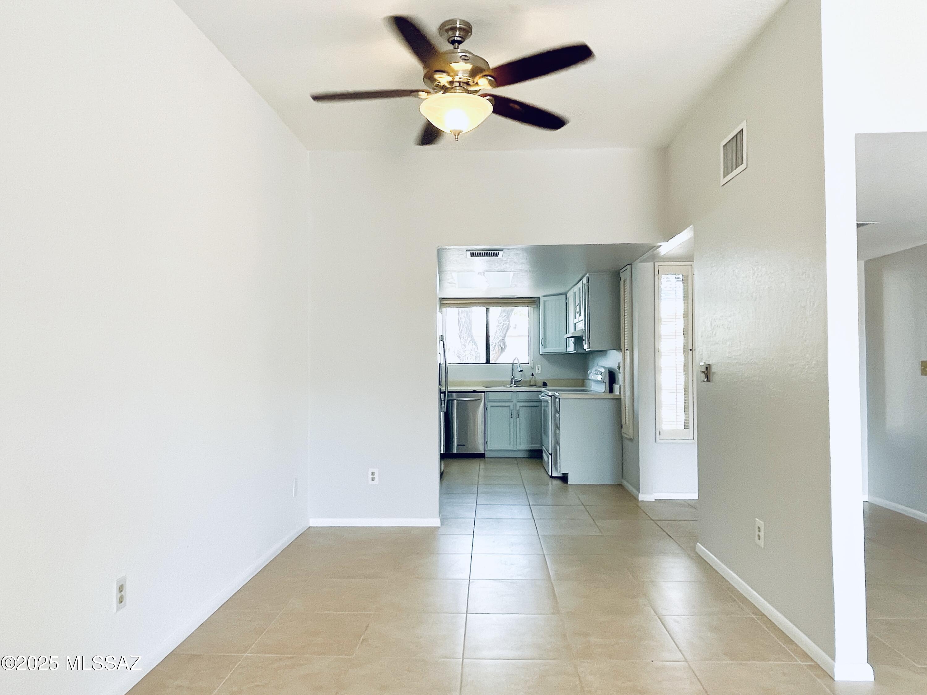 Viewpoint III (1-93) - Residential Lease