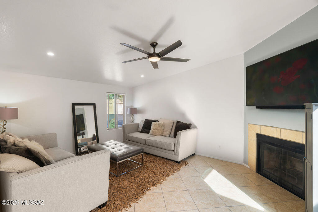 Pantano Townhomes (1-118) - Residential