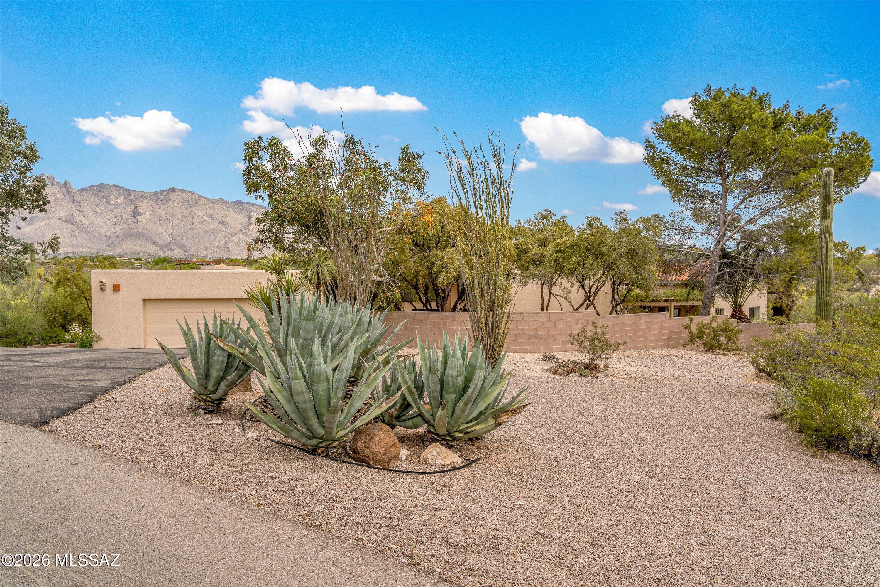 Catalina Foothills Estates NO. 7 (44-120) - Residential
