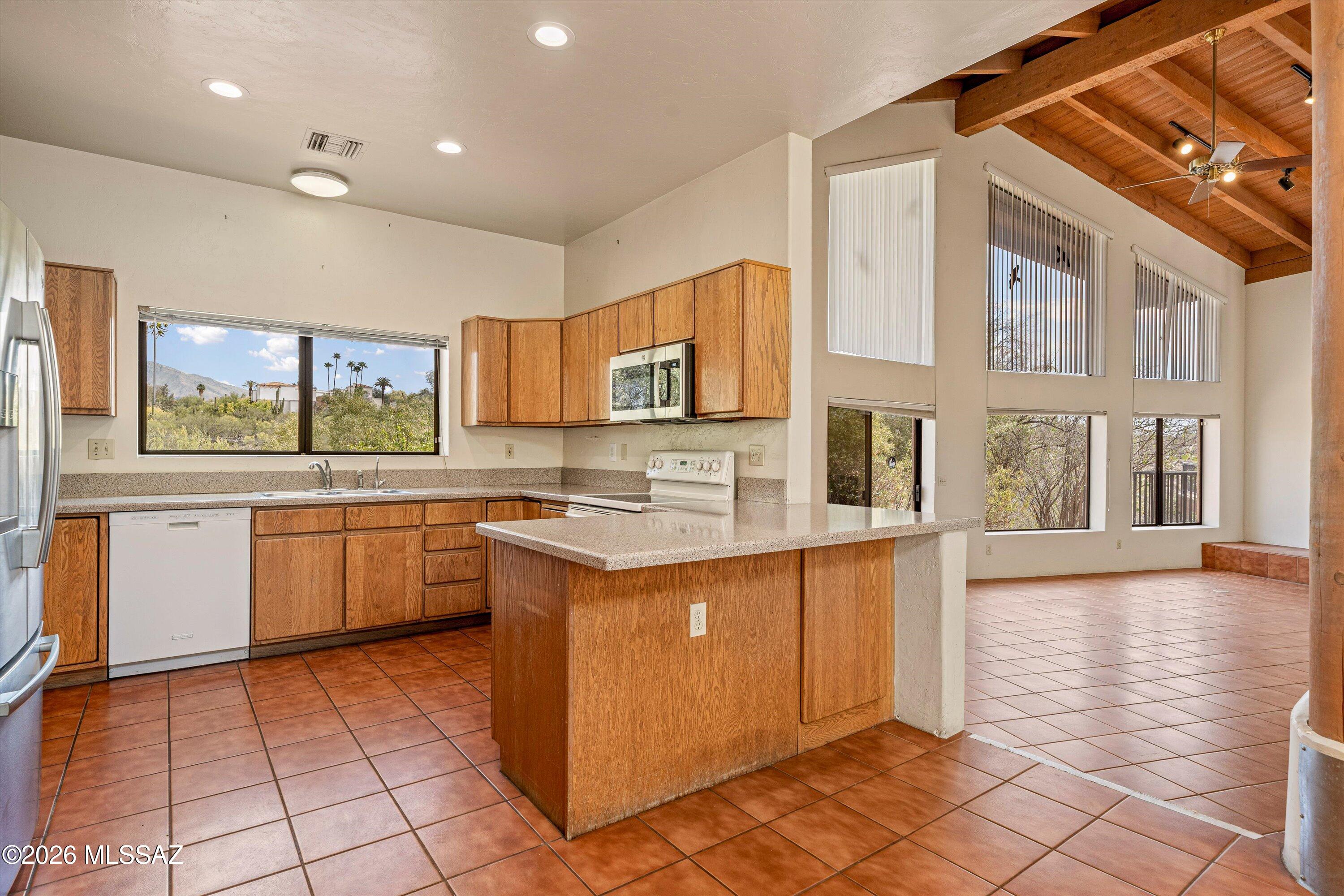Catalina Foothills Estates NO. 7 (44-120) - Residential