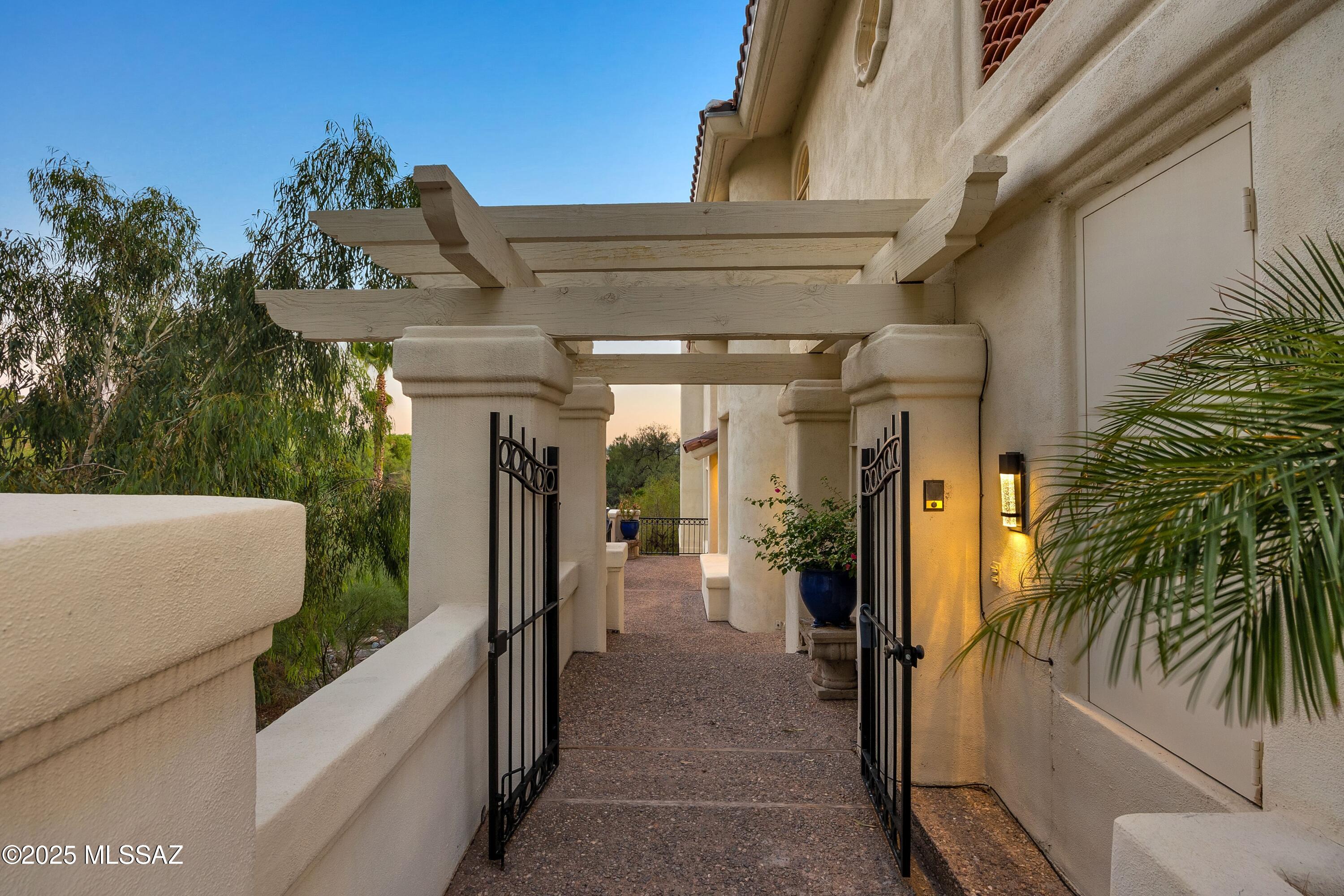 El Diamante Townhomes (1-15) - Residential