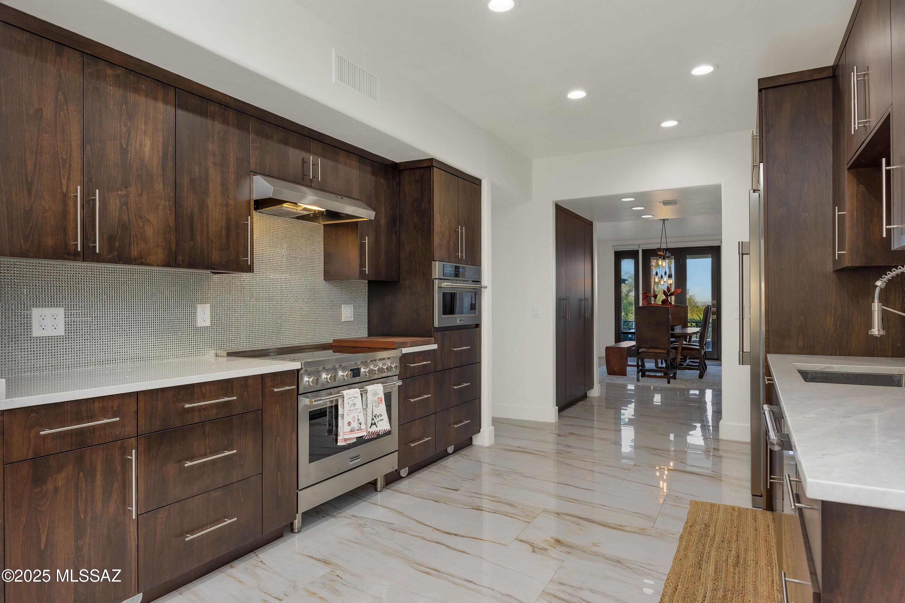 El Diamante Townhomes (1-15) - Residential