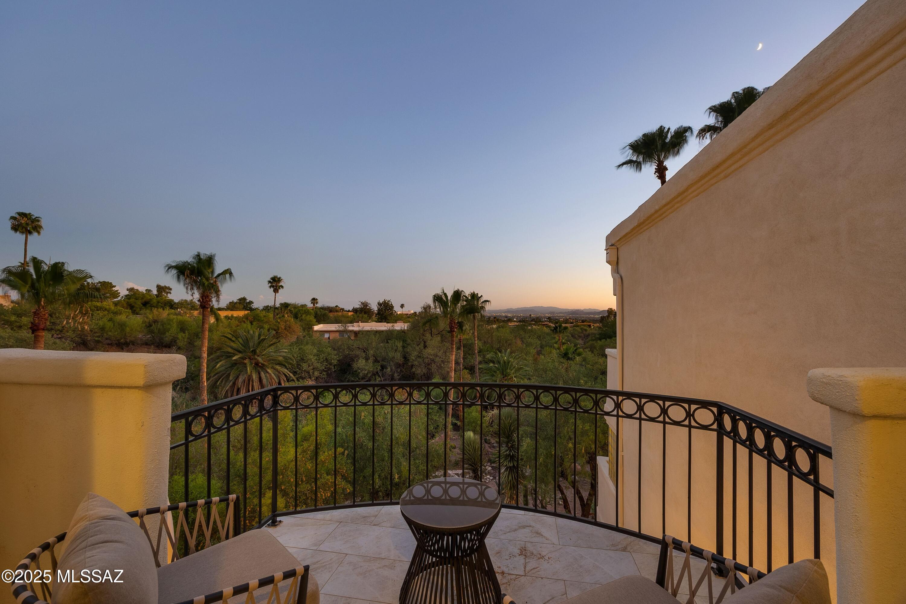El Diamante Townhomes (1-15) - Residential